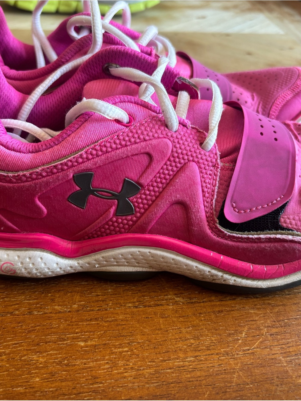 Under Armour Women’s Bright Pink Athletic Sneakers with White Laces size 8